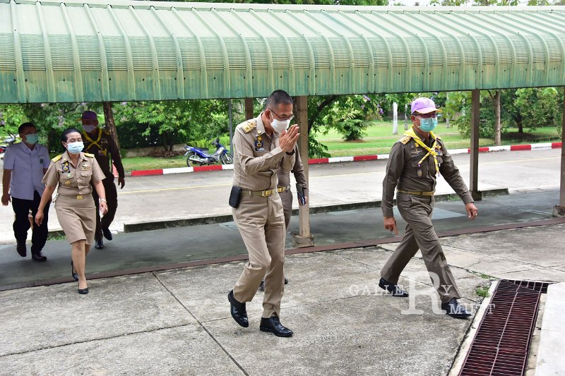 20210426-Governor inspects field hospitals-087.JPG
